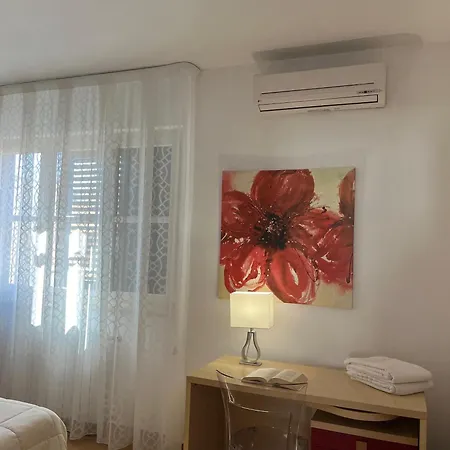 Clara House Apartment *