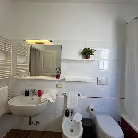 Clara House * ポッジャルド