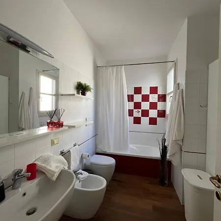 Clara House Apartment